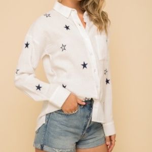 Star Pocket Collared Button-down